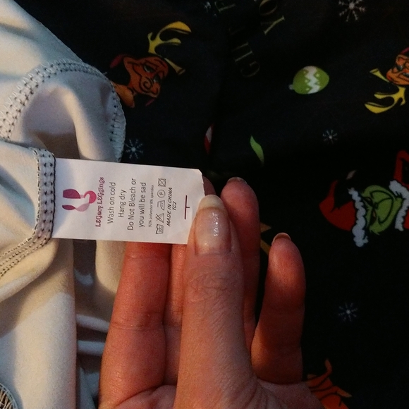 Brand New Women's Grinch Leggings 1X/3X - Picture 2 of 3